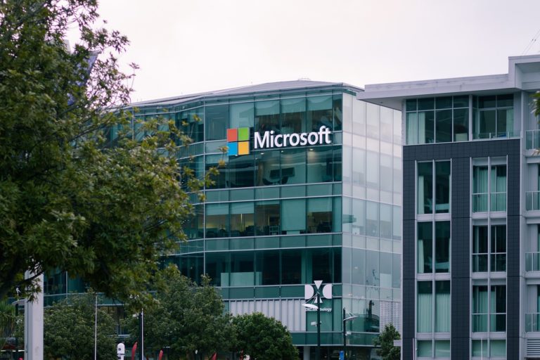 Mehr über den Artikel erfahren Massive Störungen bei Microsoft Diensten